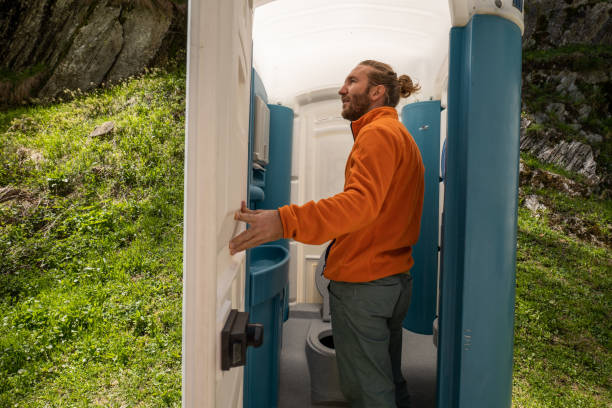 Best Porta potty delivery and setup  in West Chicago, IL